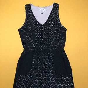 PINKY Womens Sz L Black Lace Overlay Lined Sleeveless Elastic Waist Party Dress